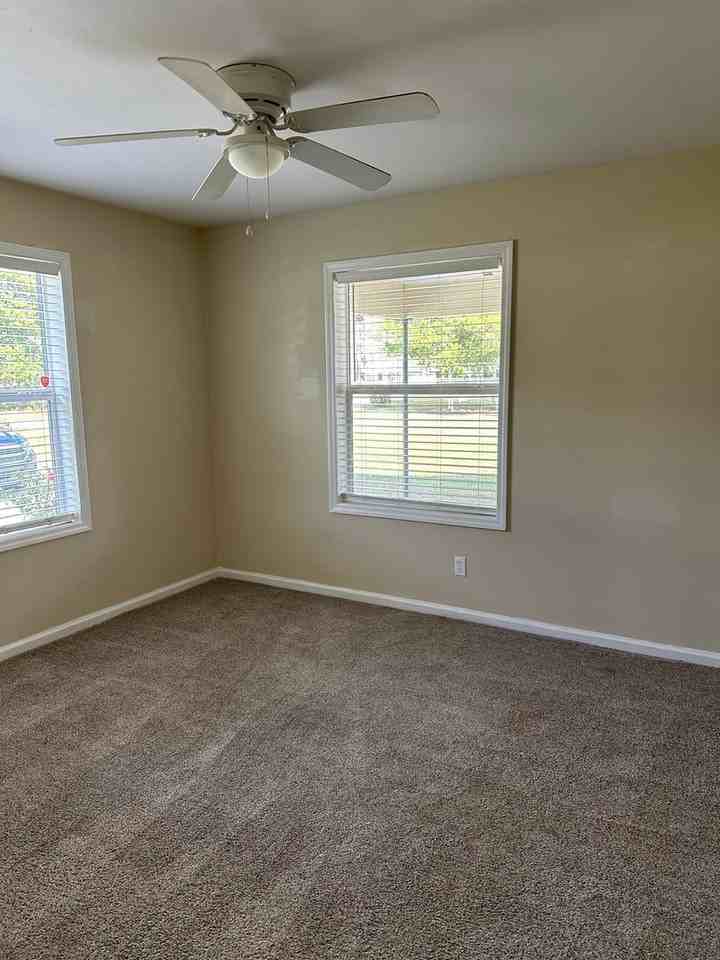 11 Elm St - Photo 5 of 16