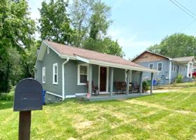 featured image of 10 Douglas Pl