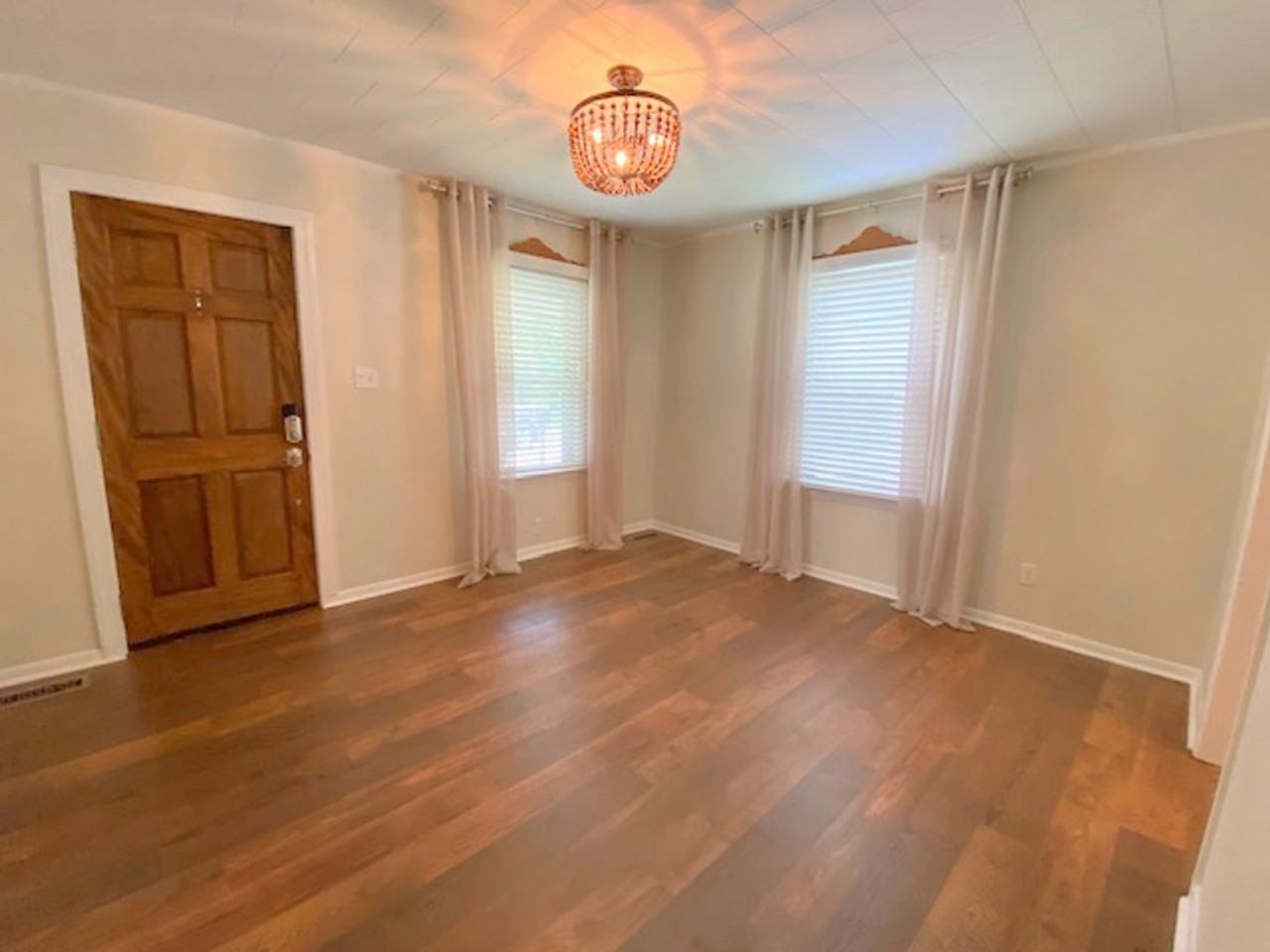 10 Douglas Pl - Photo 3 of 16