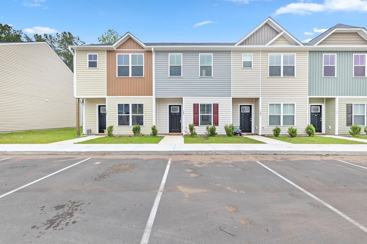 157 Buckhorn Ave - Photo 2 of 18