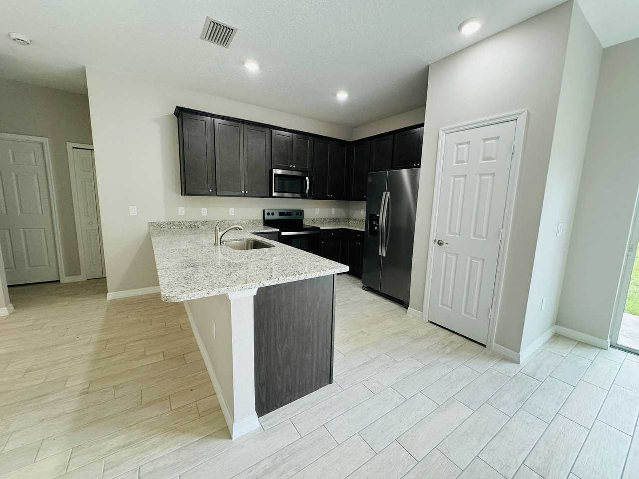 1364 Gibbs Rd Sw - Photo 5 of 24