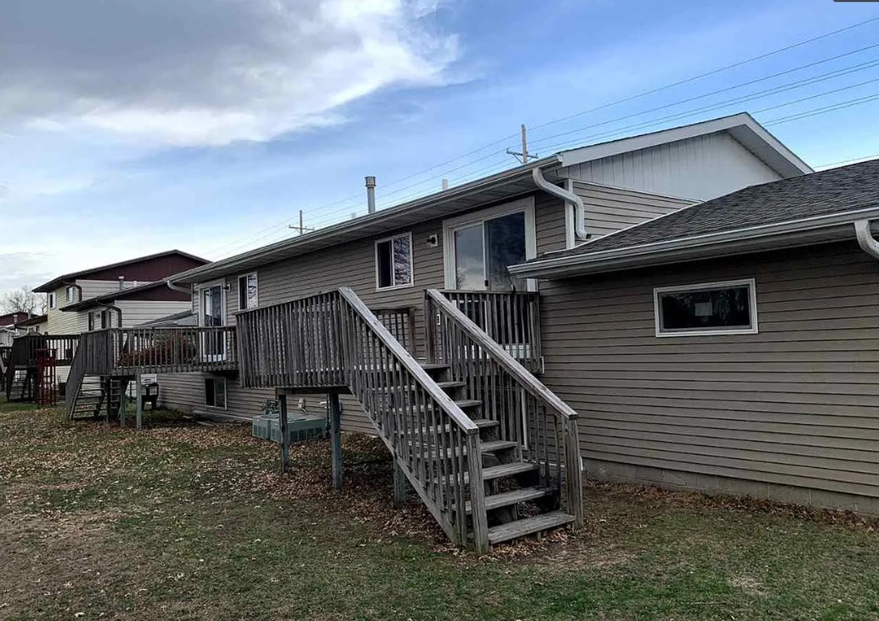 2142 16th St S - Photo 2 of 15