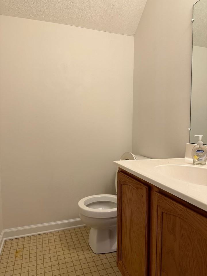 606 Tudor Dr - Photo 6 of 14