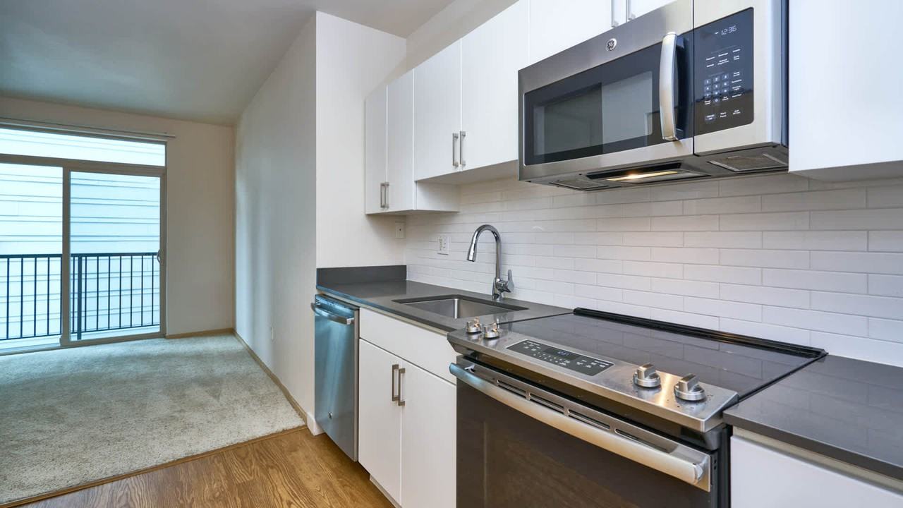 The Heights on Capitol Hill - Photo 7 of 45