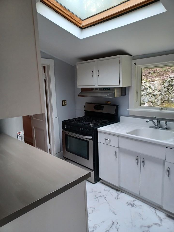 129 Thiells Rd #NA - Photo 3 of 6