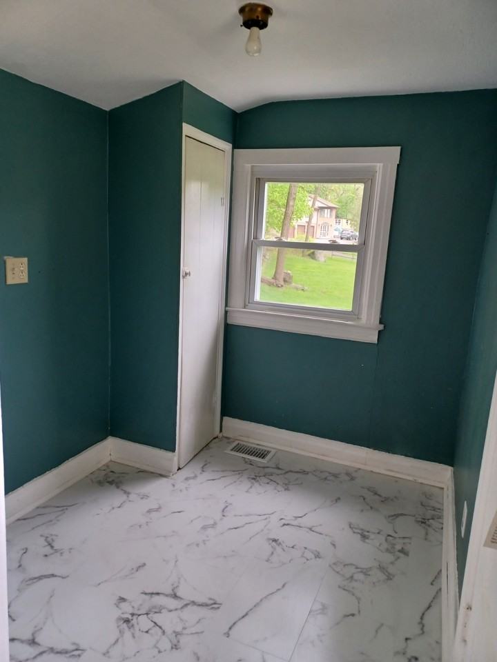 129 Thiells Rd #NA - Photo 6 of 6