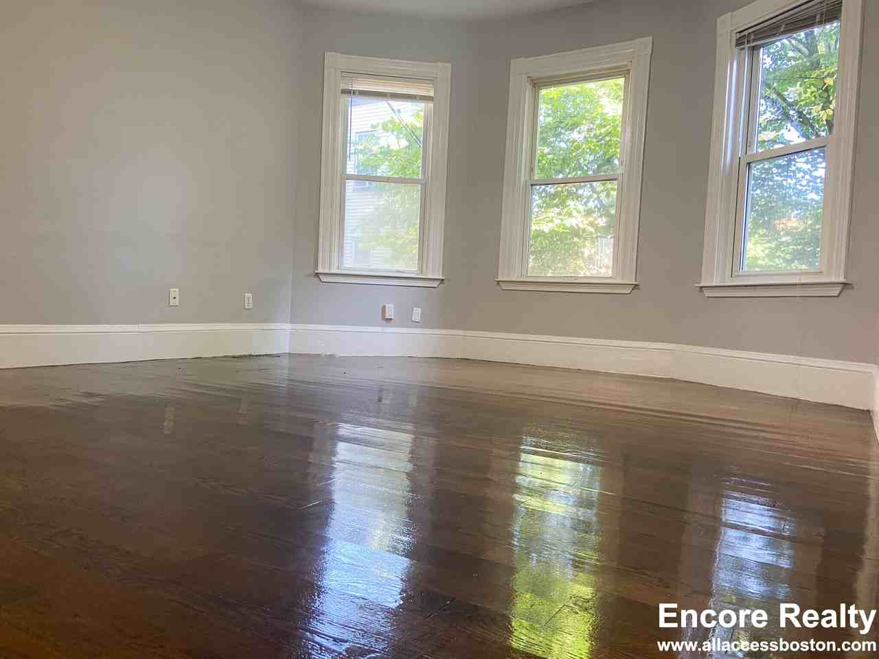 19 Parker Hill Ave #1 - Photo 5 of 27