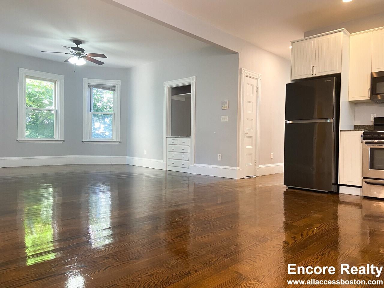 19 Parker Hill Ave #1 - Photo 7 of 27