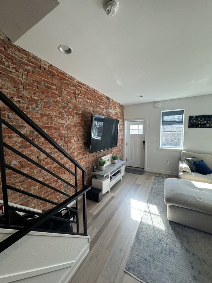 1319 Mckean St #1 - Photo 2 of 26