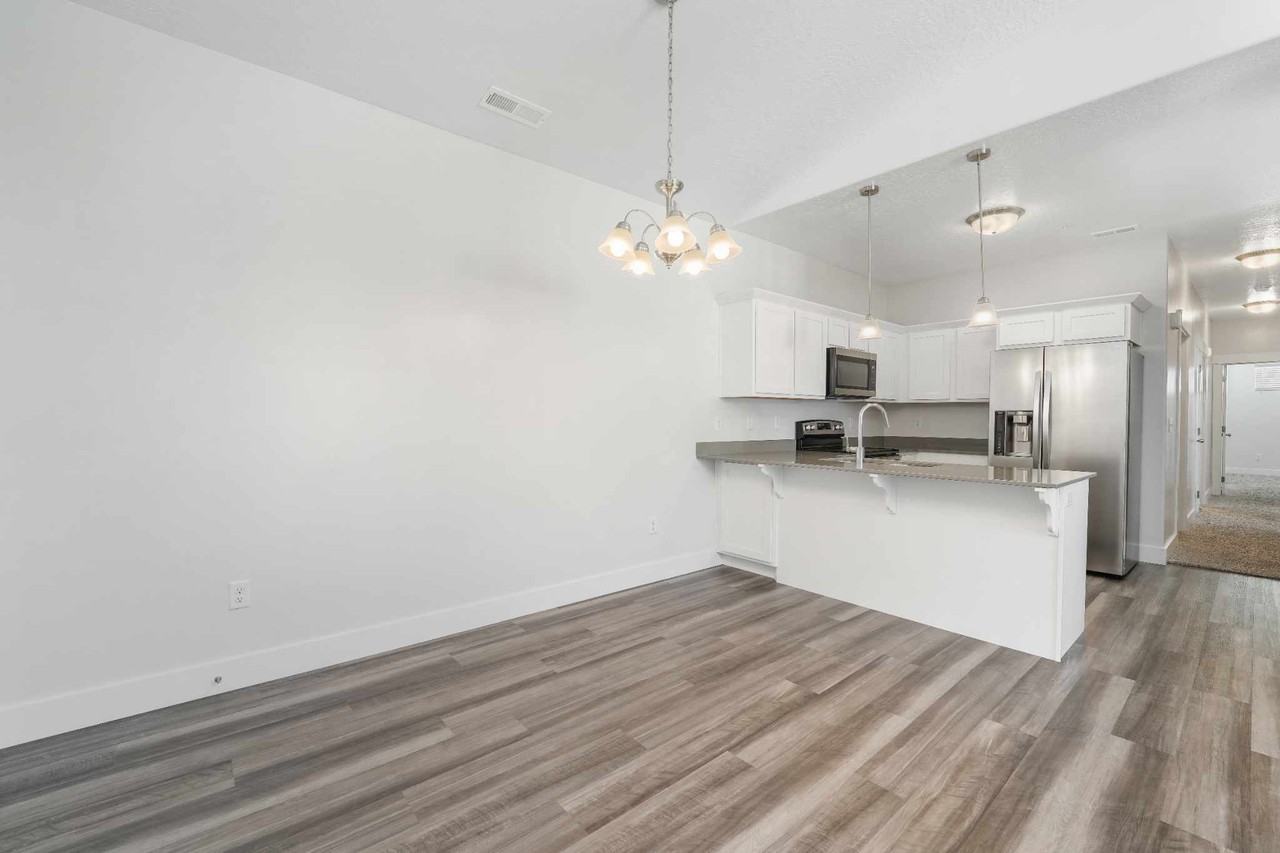 1794 W Buckeye Way #N203 - Photo 2 of 18