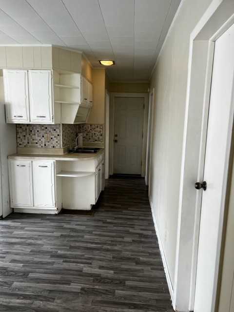 1204 Lakeview Ave #1R - Photo 3 of 9