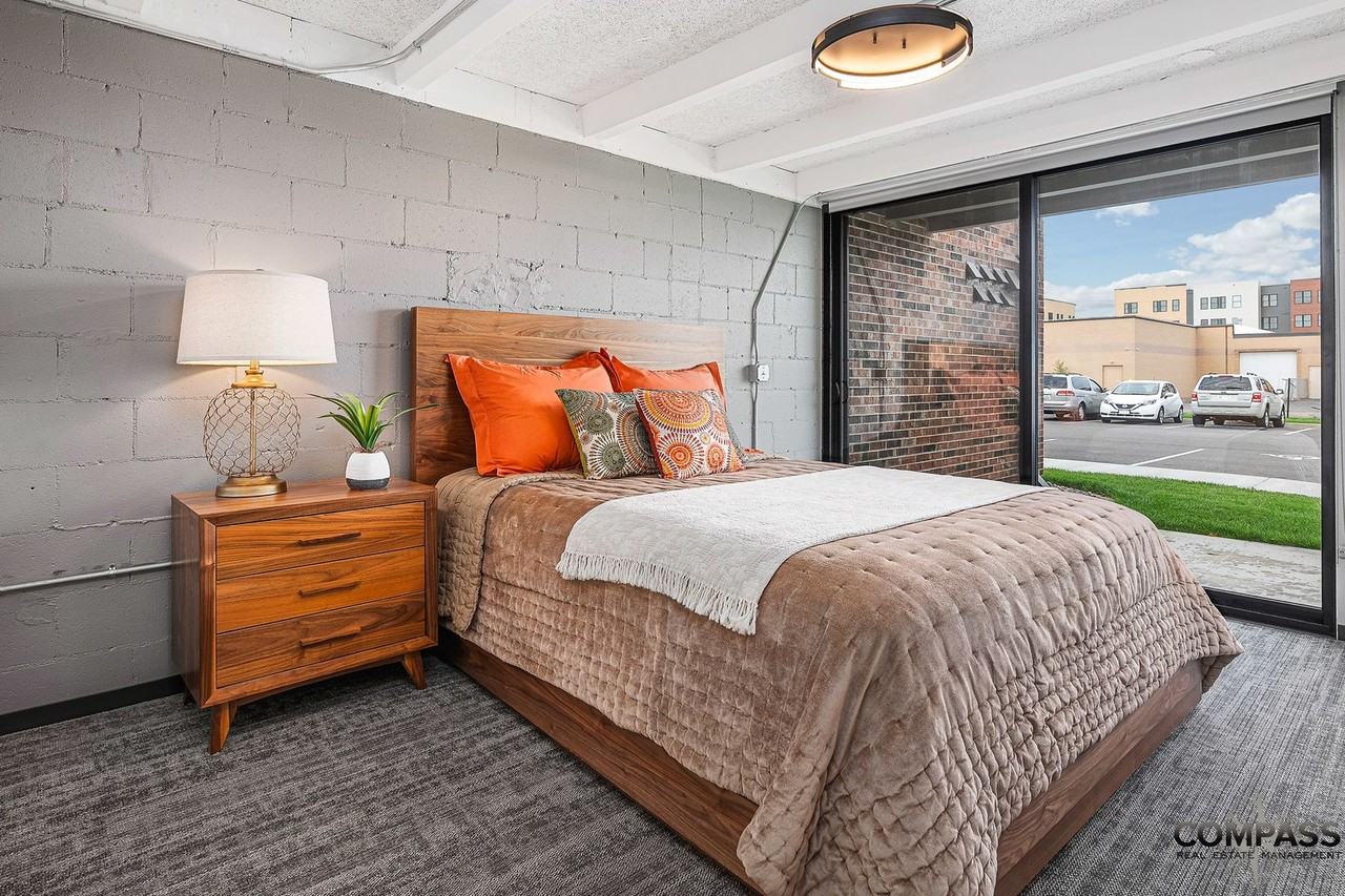 The Howard Apartments - Photo 6 of 50