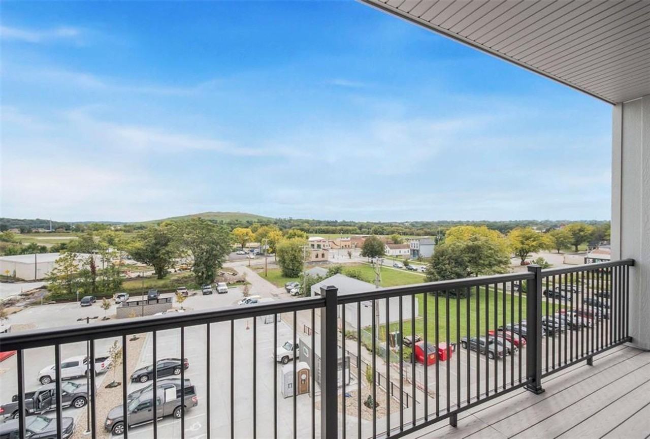 329 12th Ave Se #200 - Photo 7 of 28