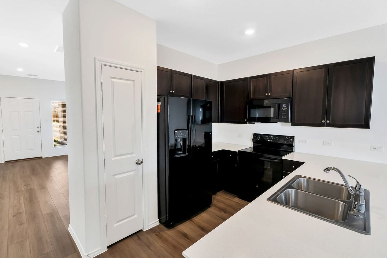 160 The Bad Way - Photo 7 of 31