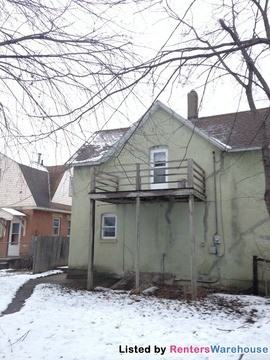 307 Belgrade Ave - Photo 2 of 15