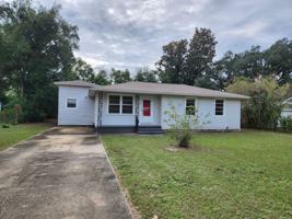 featured image of 205 Henry St