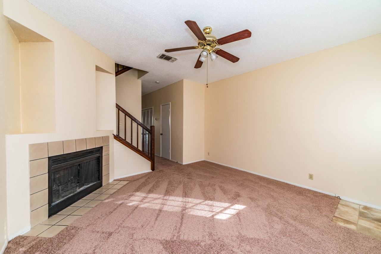 12229 Magnolia Blossom - Photo 4 of 27