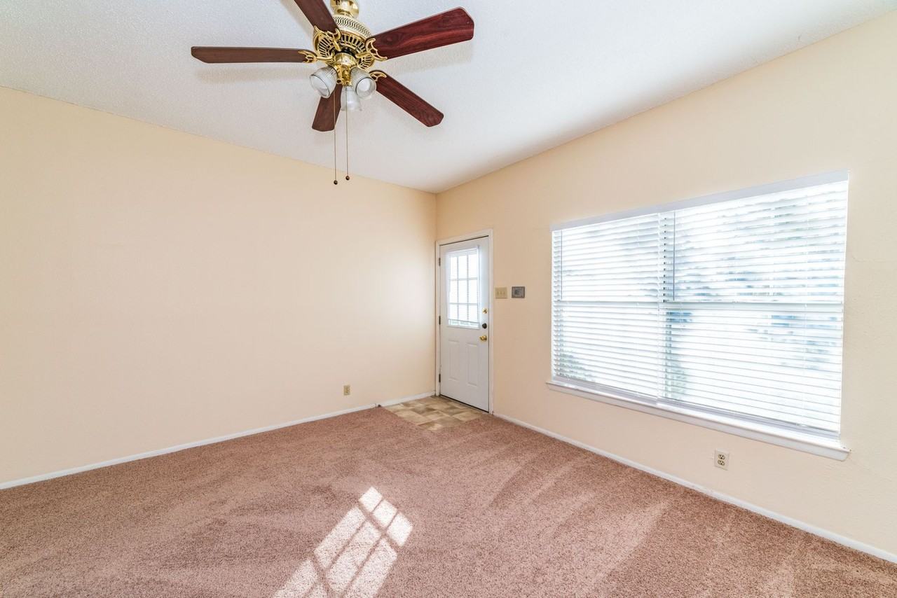 12229 Magnolia Blossom - Photo 5 of 27