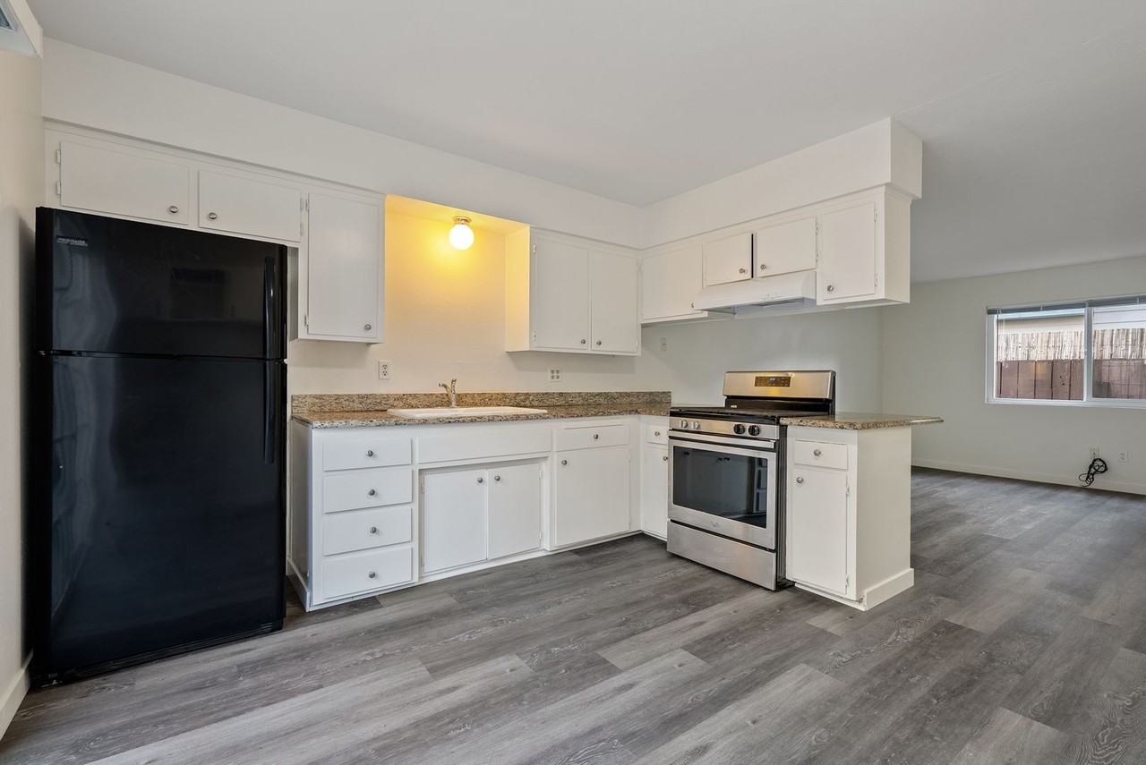 350 Pismo Street - Photo 2 of 15