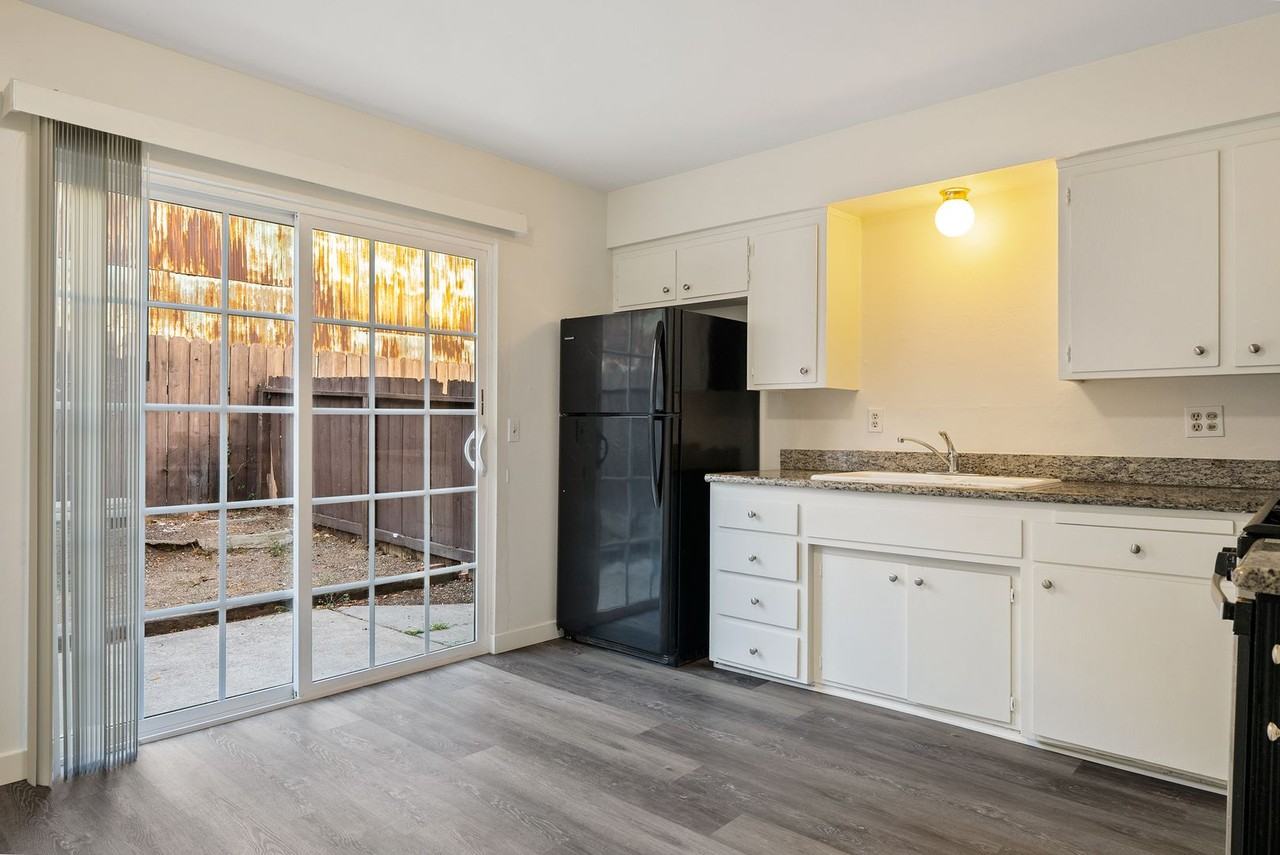 350 Pismo Street - Photo 3 of 15