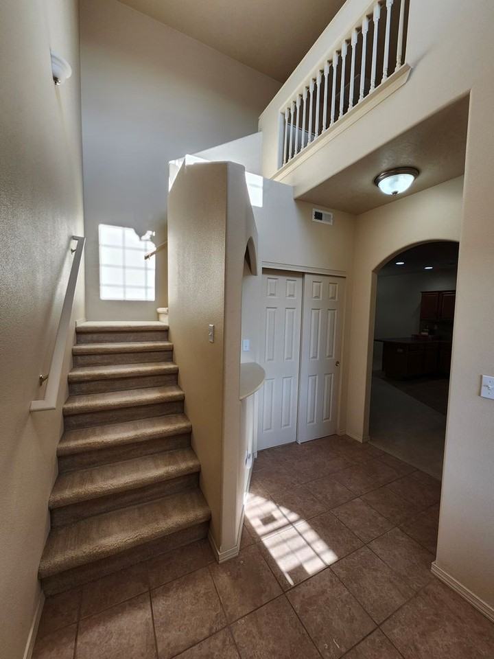 9607 Mia Ln - Photo 3 of 20