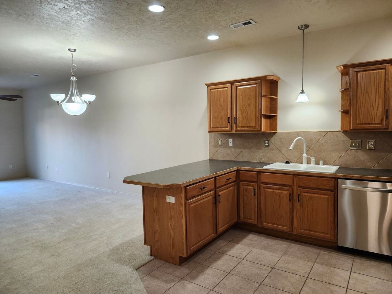9607 Mia Ln - Photo 5 of 20