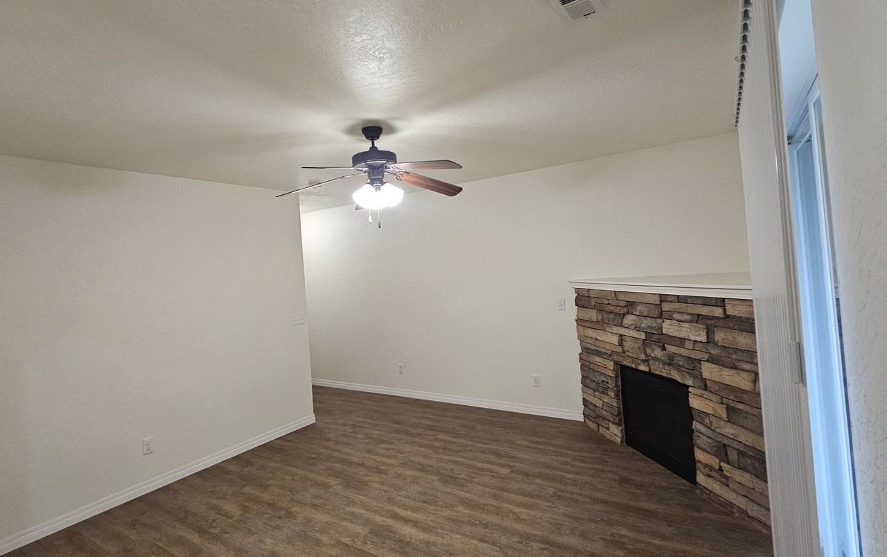 Mountain View Duplexes - Photo 6 of 14