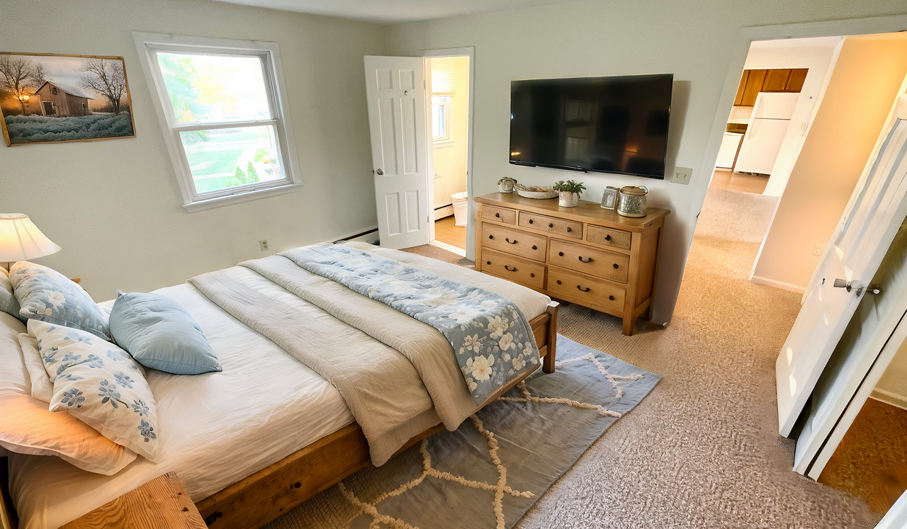 Pierce Square Apartments - Photo 4 of 7