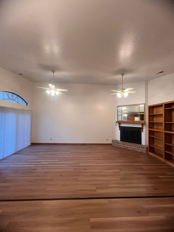 354 E Merritt Ave - Photo 7 of 25