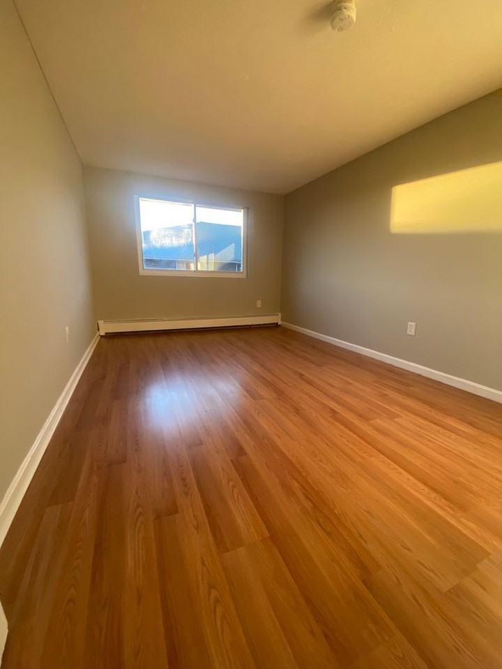 Willard Street Apartments offers the perfect location, with easy access to all major Highways 495 and Route 3. - Photo 3 of 16