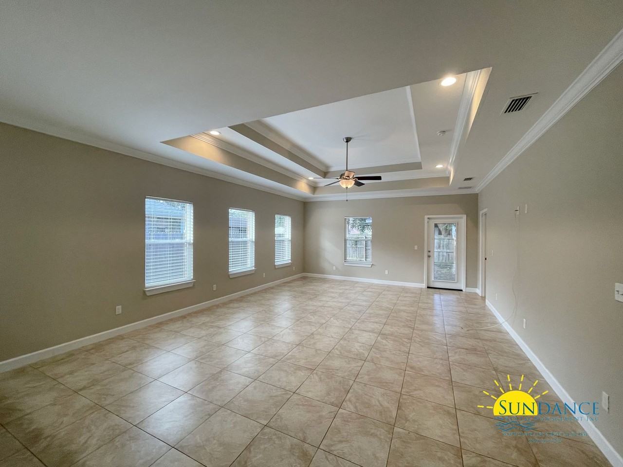 478 Sara Ave - Photo 2 of 22