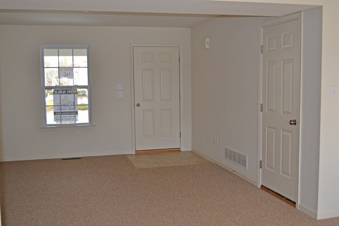 51 E Abby Ln - Photo 2 of 13