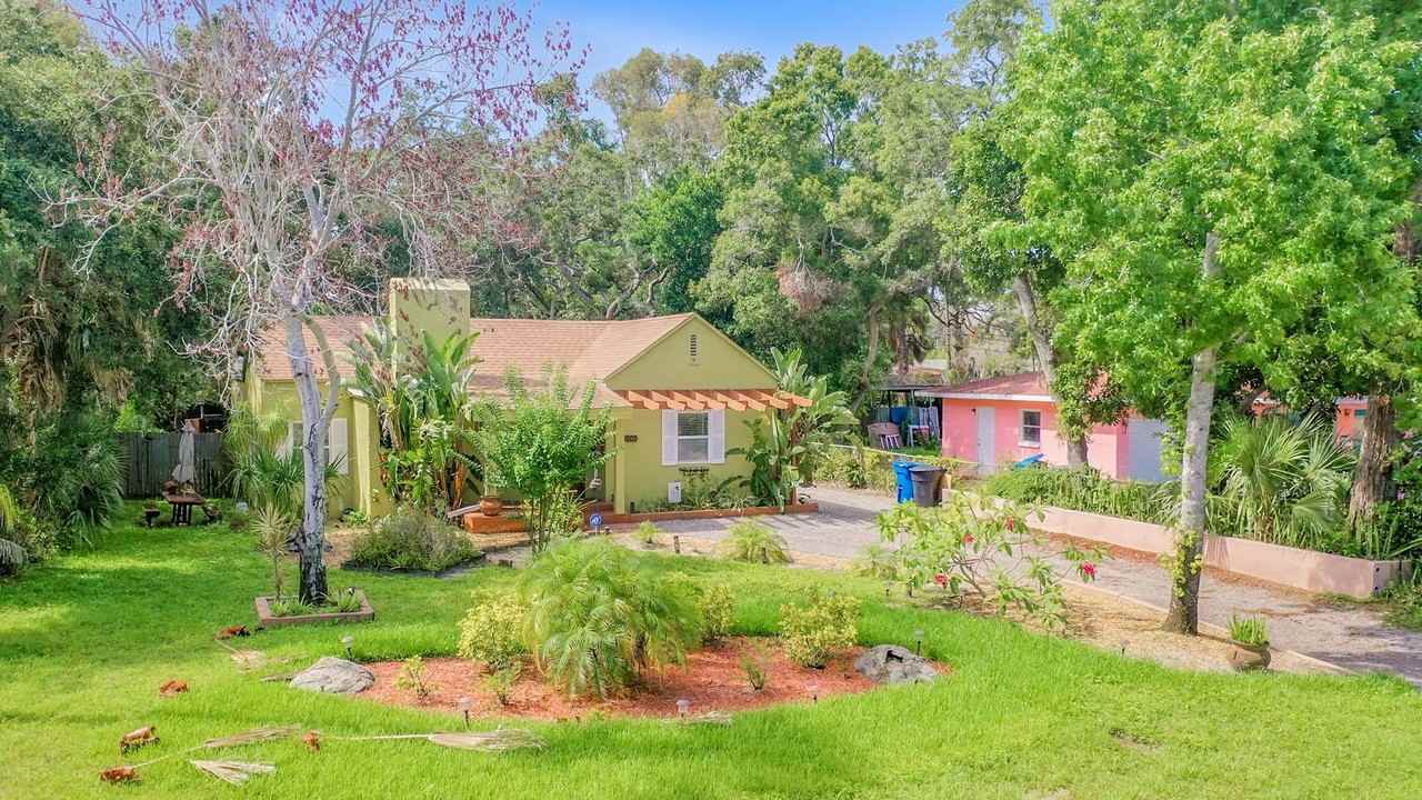 3003 Desoto Way S - Photo 2 of 50