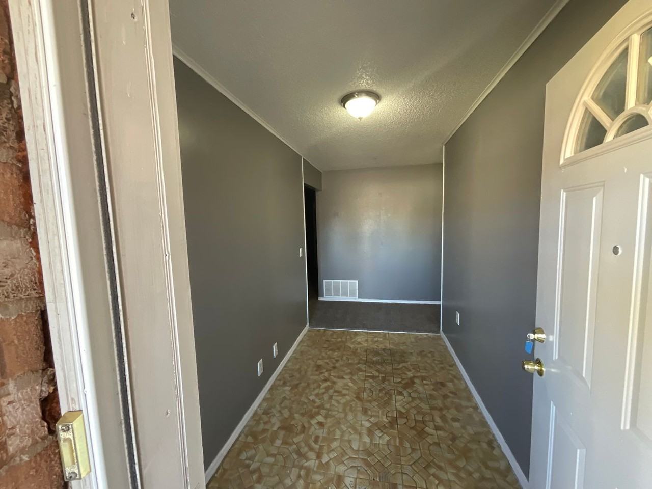 3728 Se 51st St - Photo 2 of 26