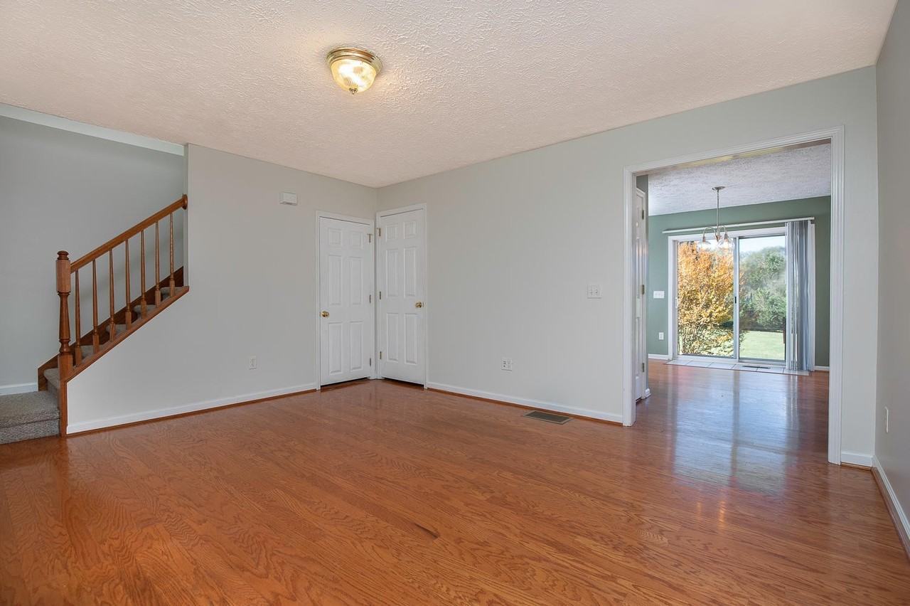 11 Bridgestone Rd - Photo 2 of 17