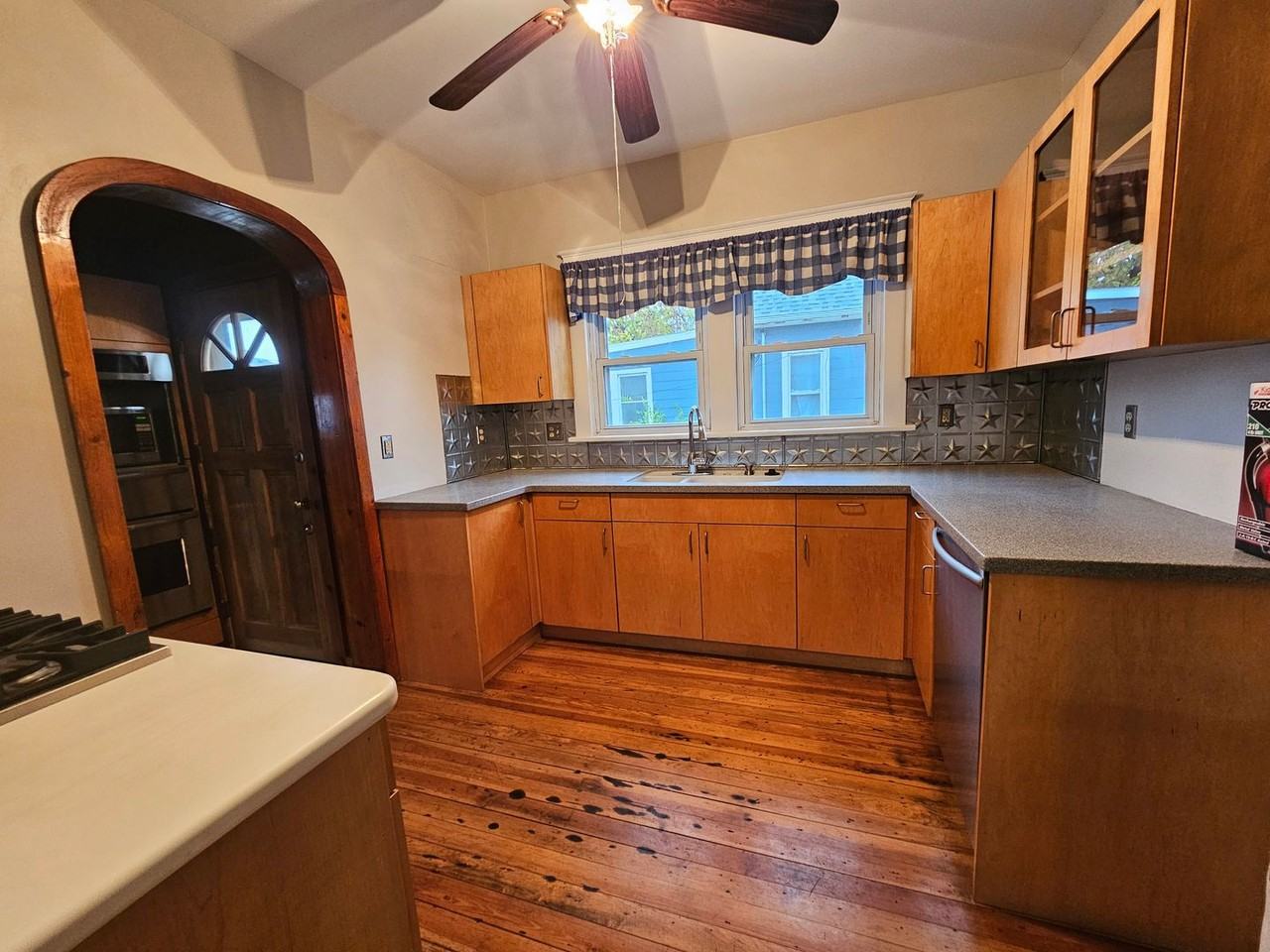 515 17th St Ne - Photo 3 of 19