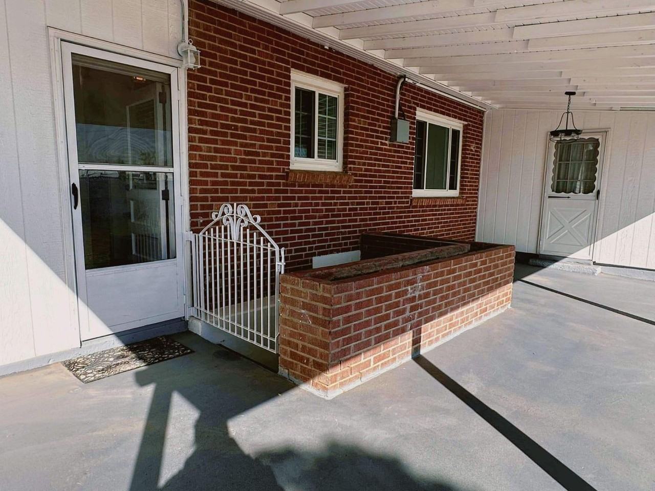 4016 Hamilton Ave - Photo 2 of 45