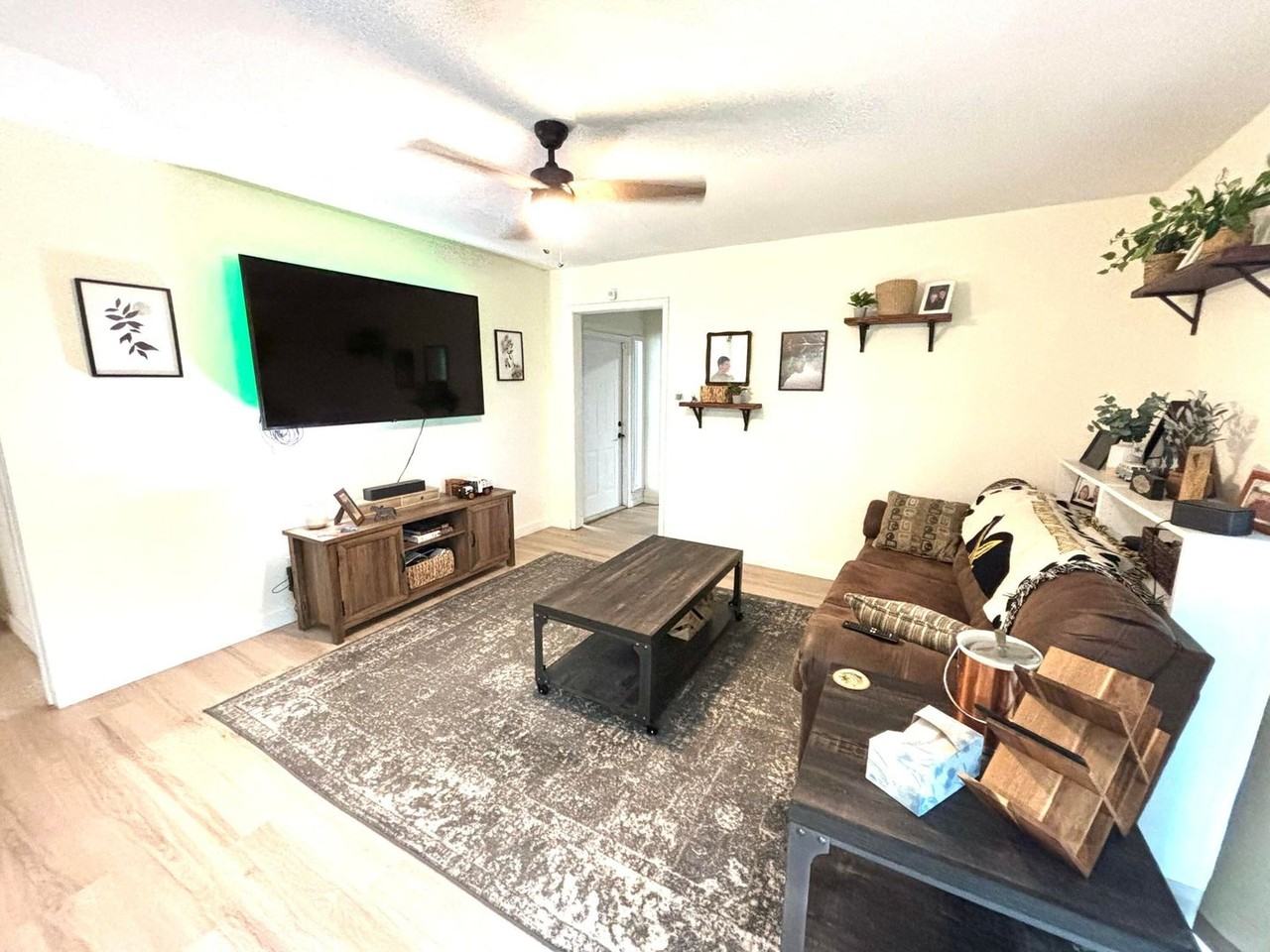 132 Lemonte St - Photo 2 of 7