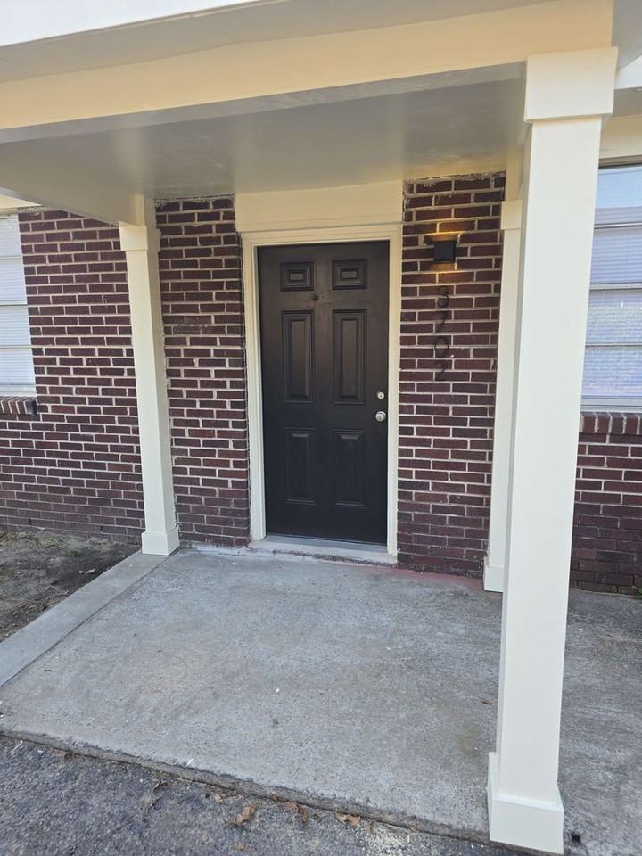 3702 Live Oak St - Photo 2 of 17