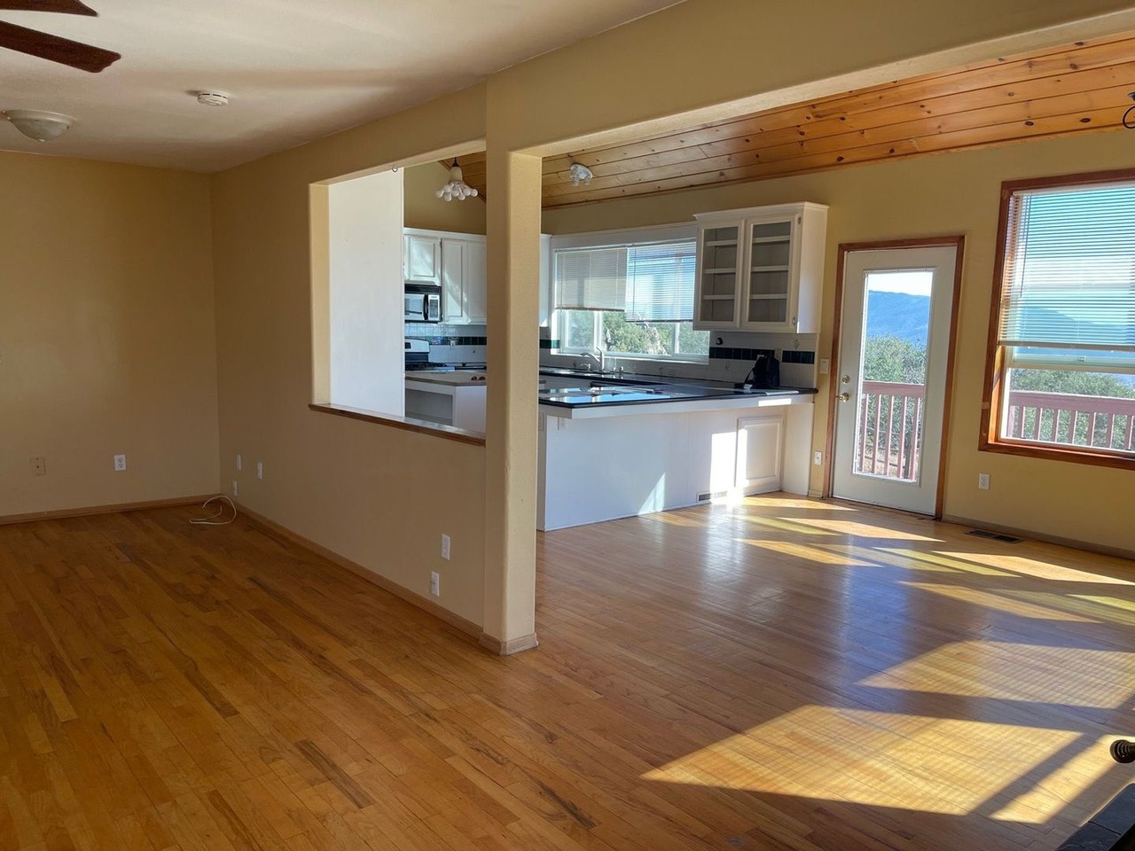 24230 Jacaranda Dr - Photo 5 of 22
