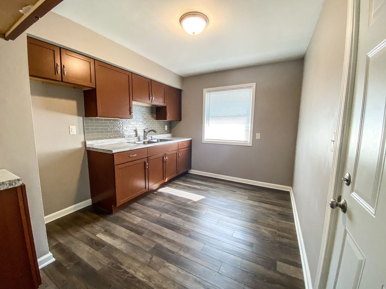 5728 - 5730 N 65th (Duplex) - Photo 3 of 5