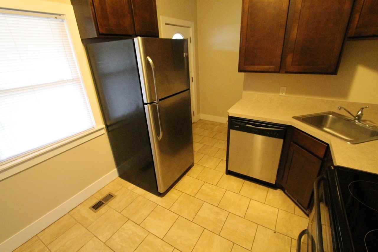 4228 S 26th St - Photo 2 of 15