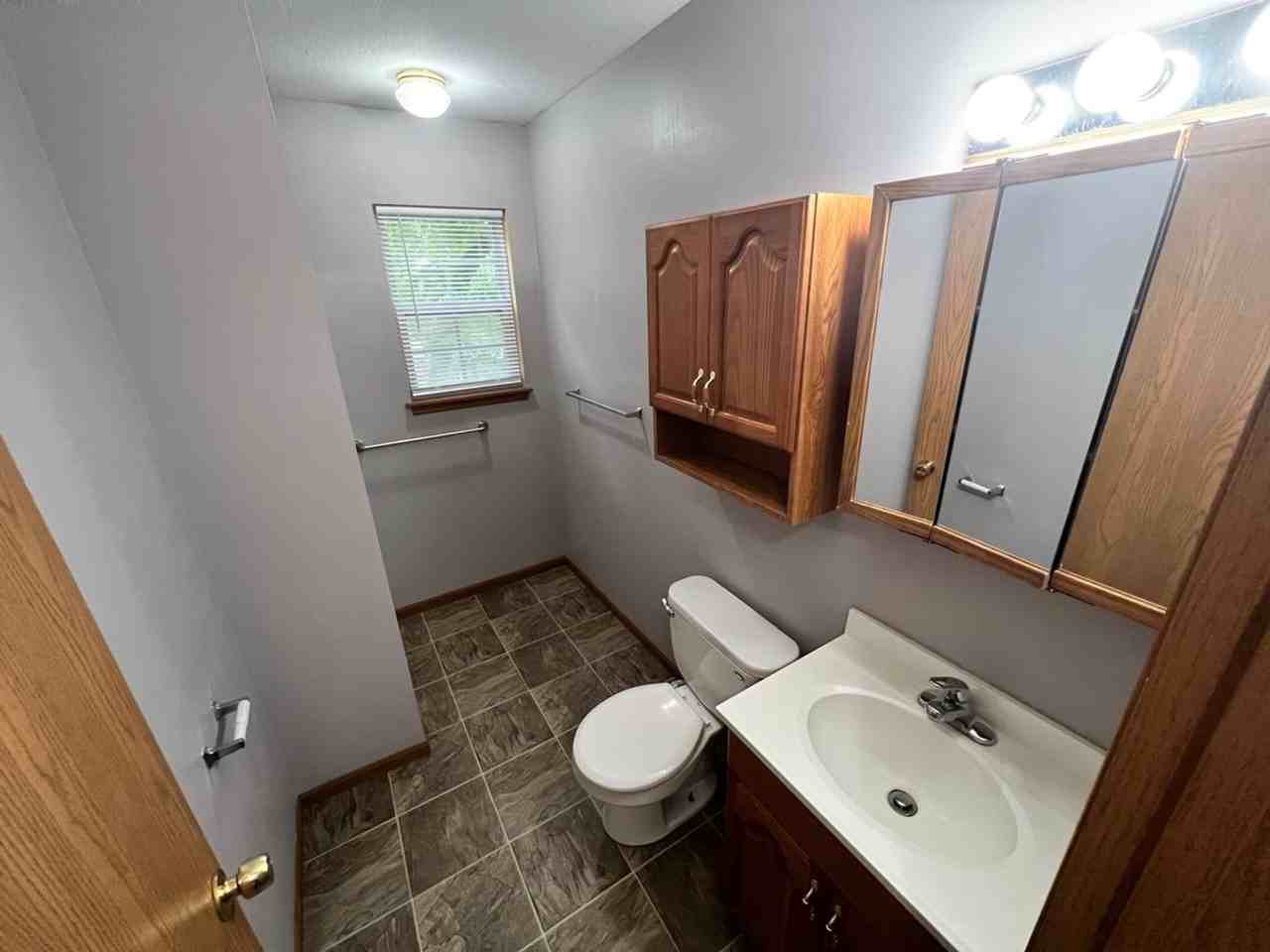 915 Colorado Street - Photo 3 of 10