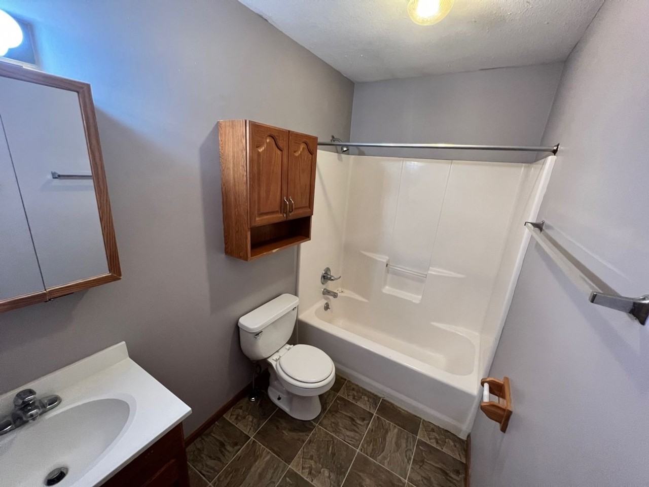 915 Colorado Street - Photo 6 of 10