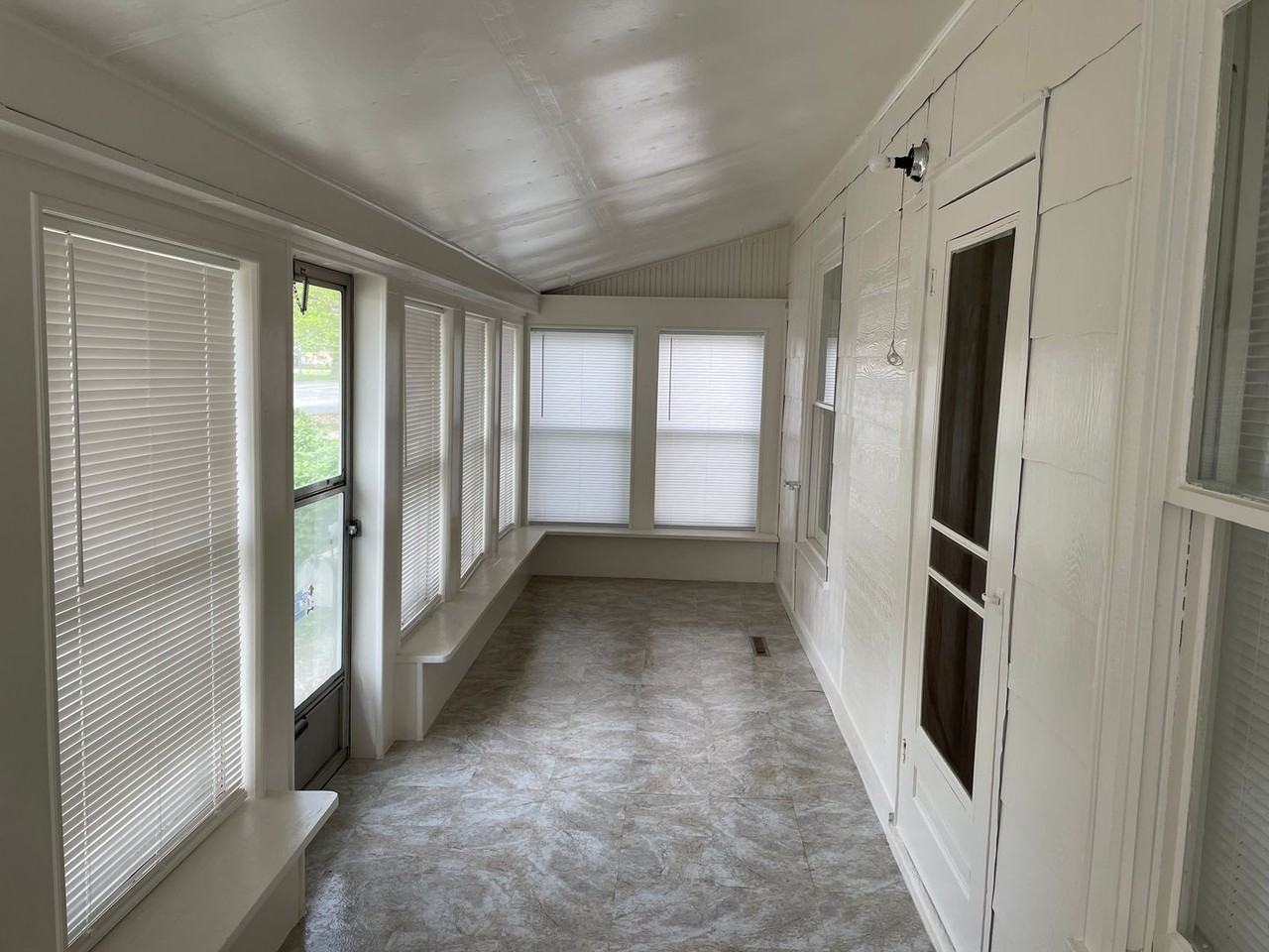 600 Bluemont Ave - Photo 2 of 16