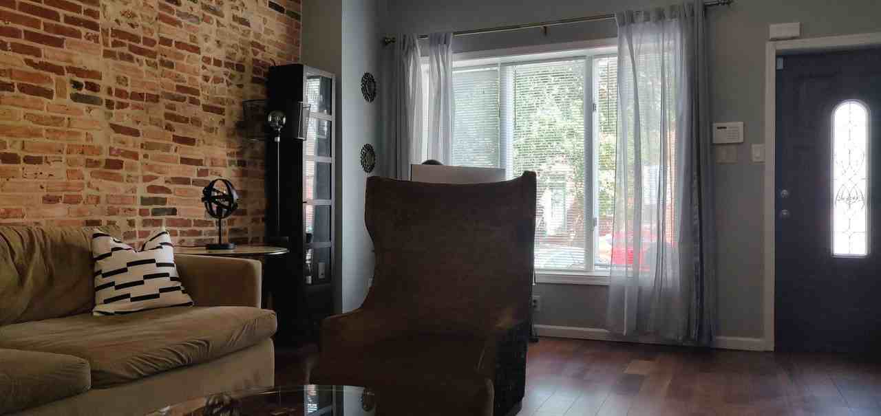 1474 Woodall St - Photo 6 of 39