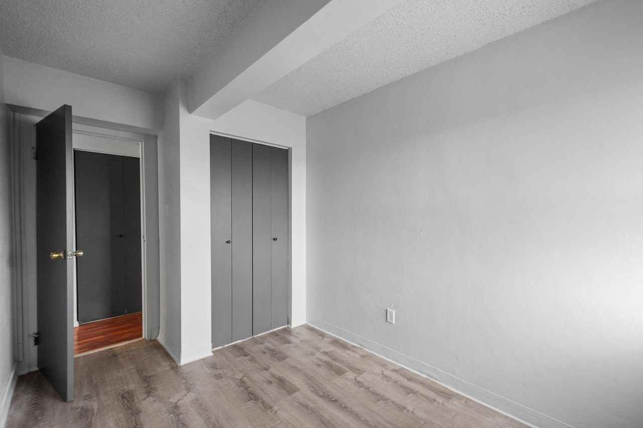 Penn Towers Apartments - Photo 7 of 35