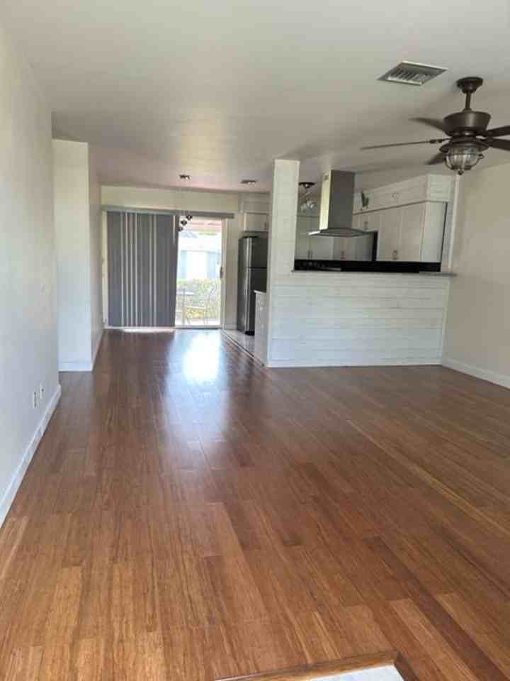 656 Palm View Dr #4 - Photo 6 of 15