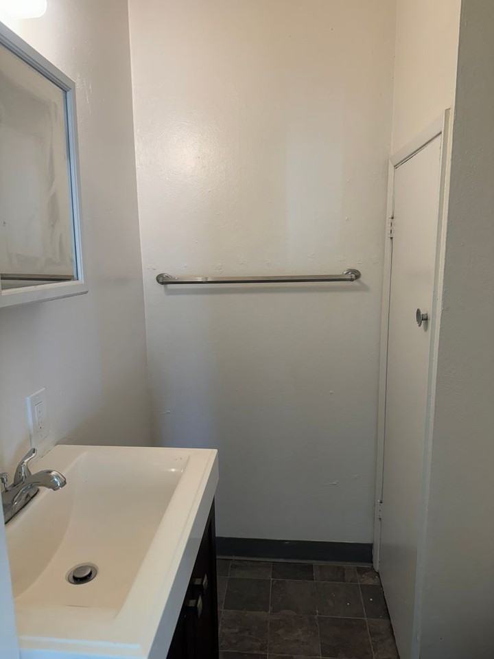 705 East Ave - Photo 2 of 14