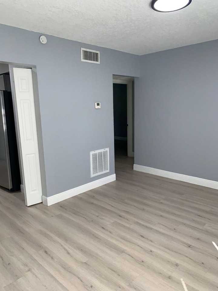 5668 Chipola Circle - Photo 6 of 13